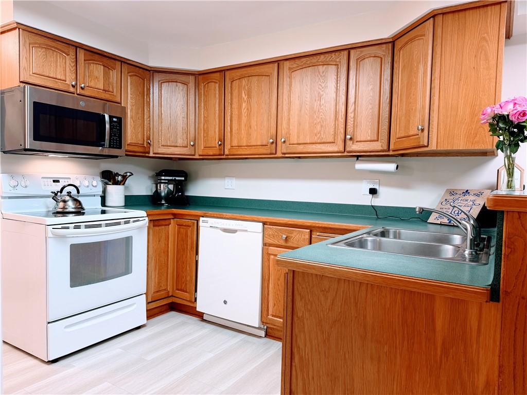6 High Point Drive Parma, NY 14559 - Photo 9 of 35
