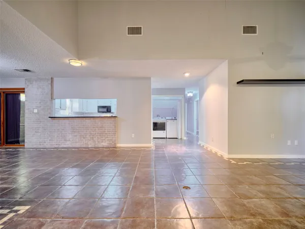 $214,900 | 1520 Crestmont Street, Wharton, TX 77488