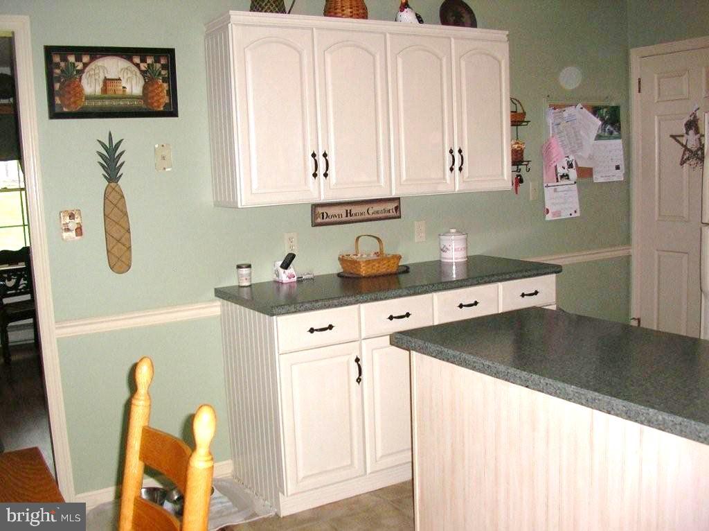 70 Slaymaker Hill Road Kinzers, PA 17535 - Photo 6 of 9 Gallery Image 6