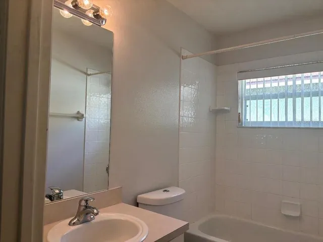 $2,000 | 30904 Burleigh Drive, Wesley Chapel, FL 33543