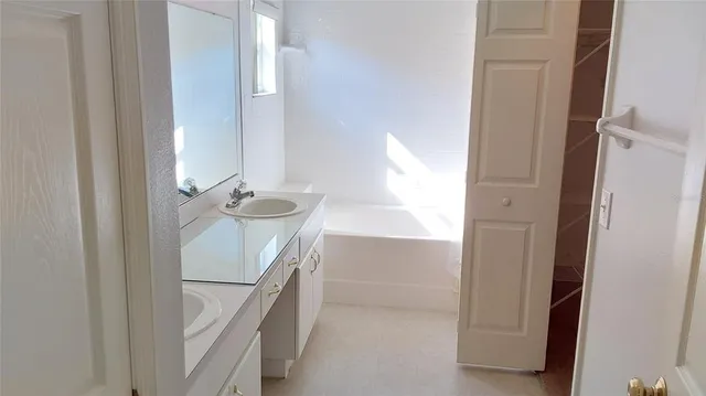 $2,000 | 30904 Burleigh Drive, Wesley Chapel, FL 33543