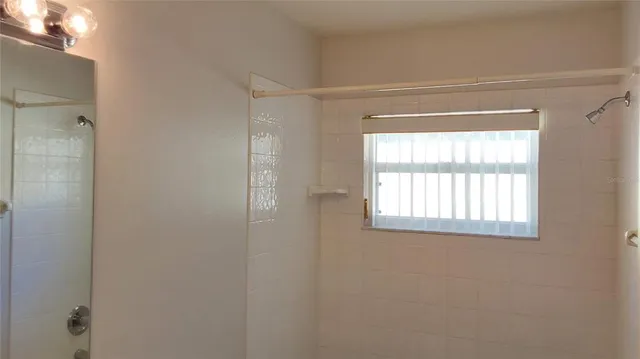 $2,000 | 30904 Burleigh Drive, Wesley Chapel, FL 33543