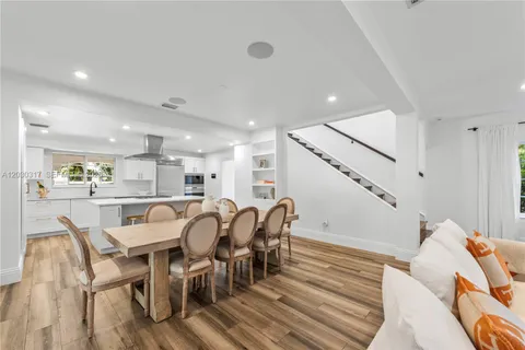 $4,695,000 | 5236 Pine Tree Drive, Miami Beach, FL 33140