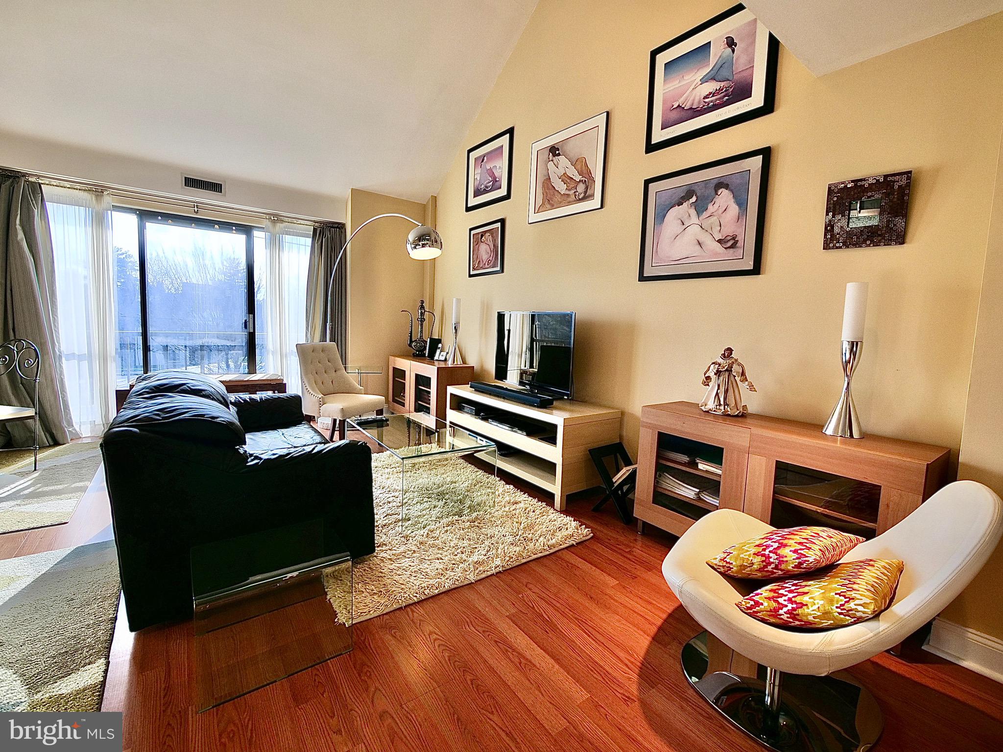 9528 State Rd., Unit B Philadelphia, PA 19114 - Photo 2 of 66 Gallery Image 2