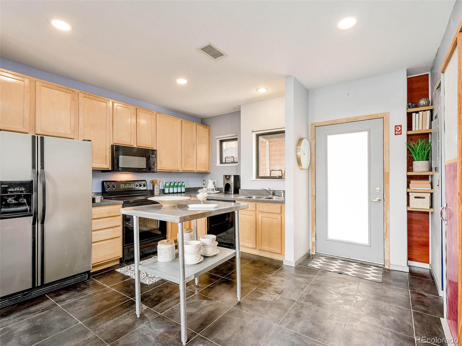 3163 Blake Street, Unit 2 Denver, CO 80205 - Photo 7 of 40