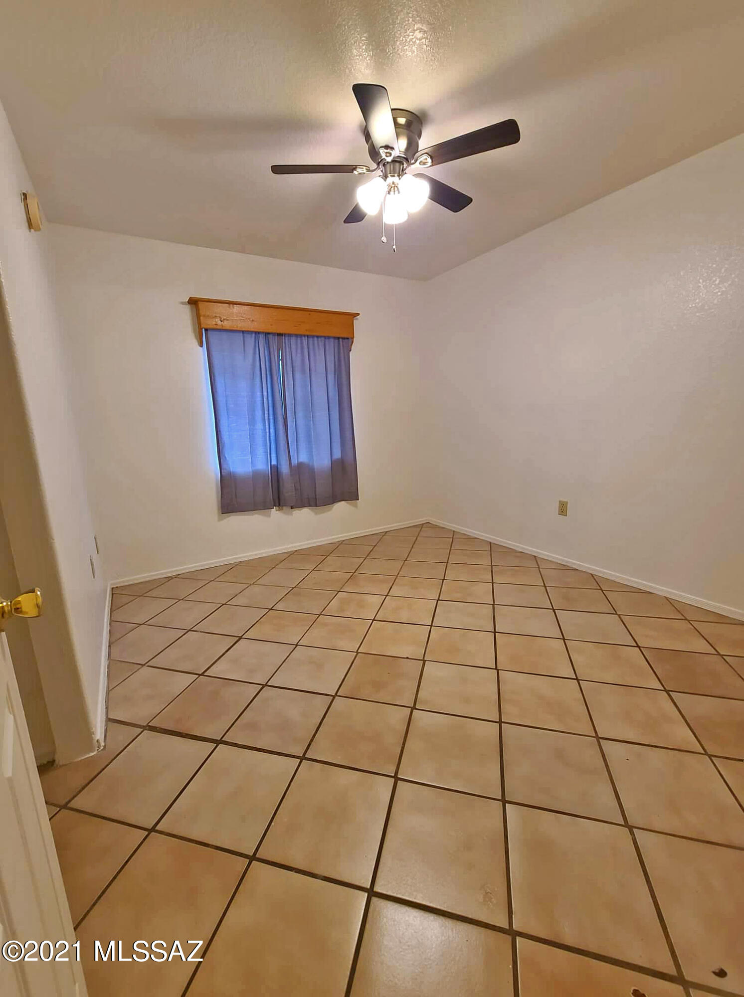 280 Calle Cappela Rio Rico, AZ 85648 - Photo 16 of 23