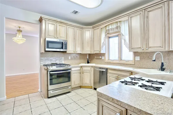 $5,700 | 160 Saddle River Road, Unit A, Airmont, NY 10952