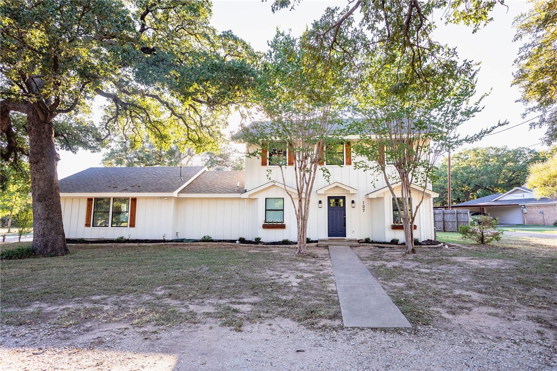 107 Spring Creek Street Waco, TX 76705 - Photo 8 of 78 front view of a house with a yard