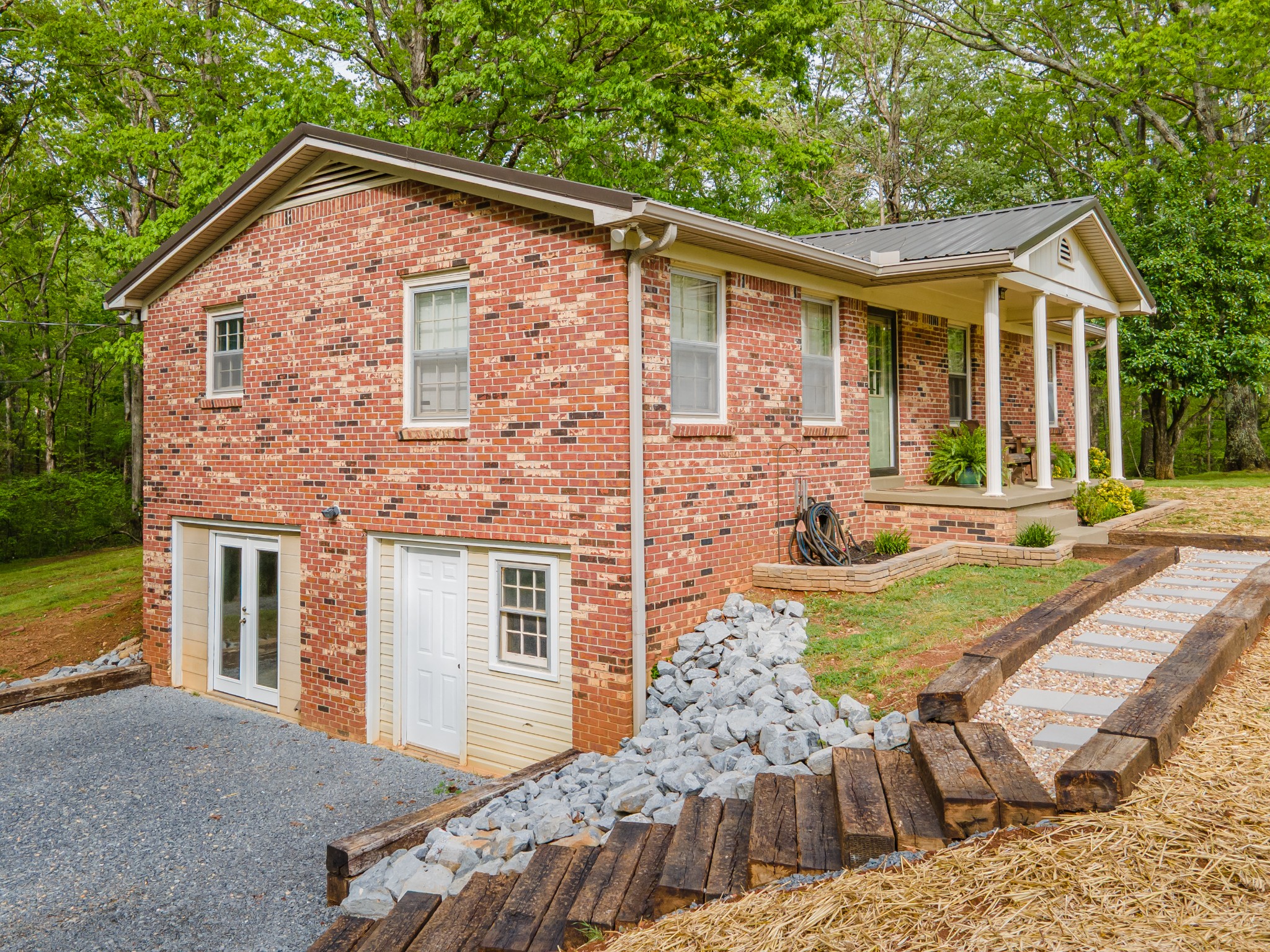 7651 Pinewood Road Nunnelly, TN 37137 - Photo 5 of 69 Gallery Image 5