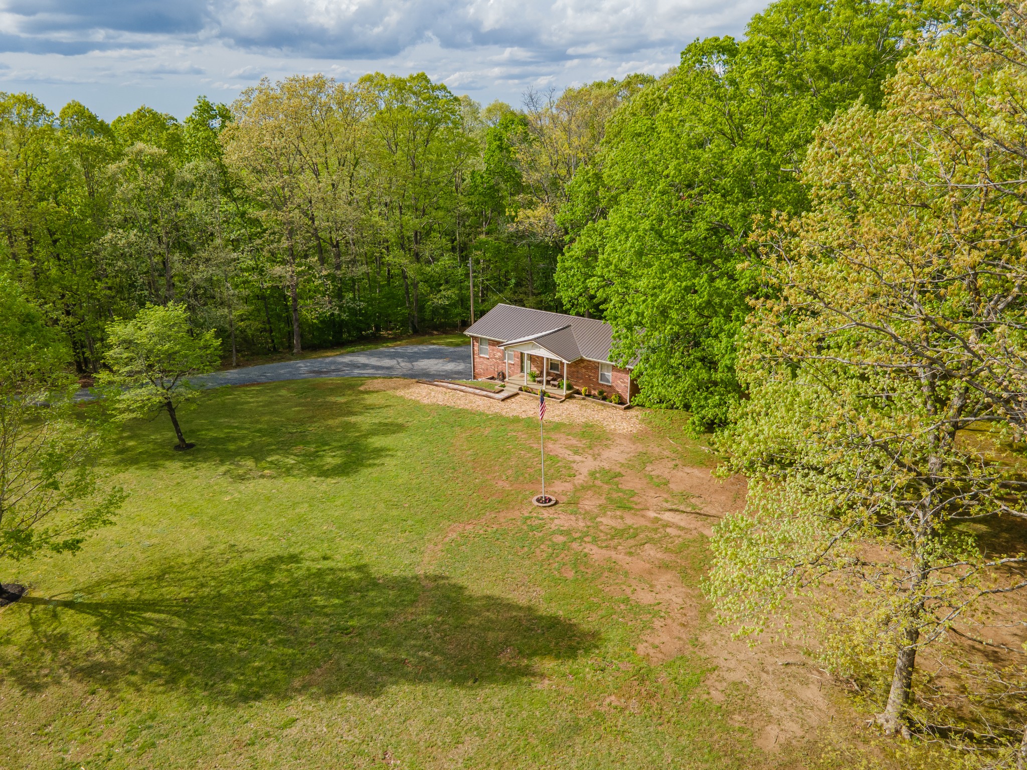 7651 Pinewood Road Nunnelly, TN 37137 - Photo 9 of 69 Gallery Image 9