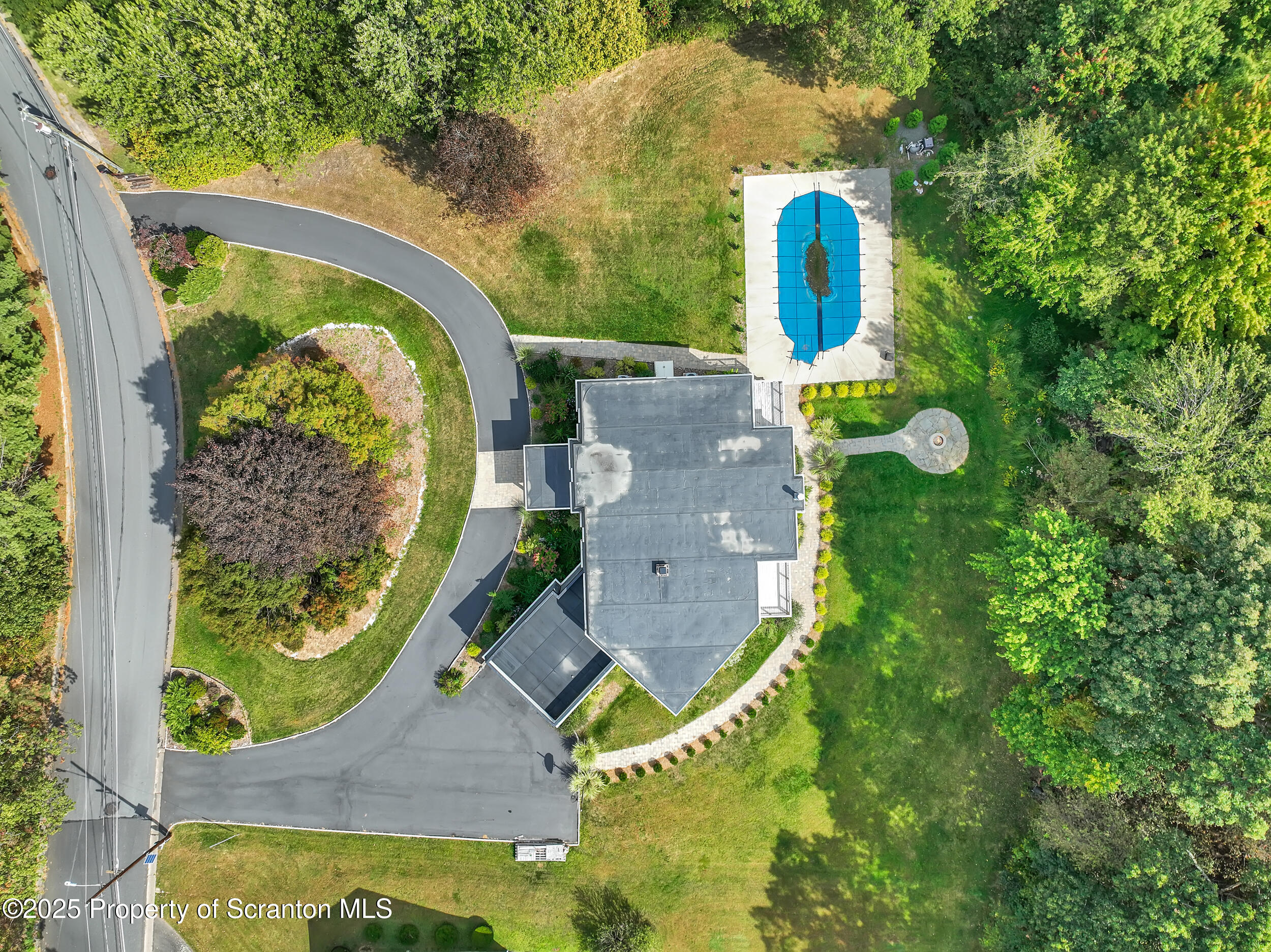 33 Fordham Road Wilkes Barre, PA 18702 - Photo 4 of 93 87_dji_0930