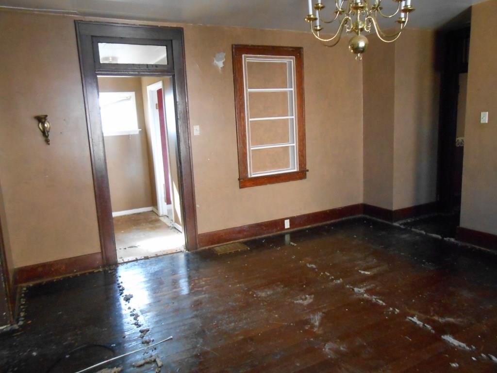644 Amity Ridge Road Amity, PA 15311 - Photo 7 of 24 Dining Room
