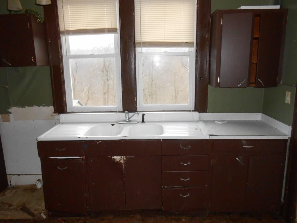644 Amity Ridge Road Amity, PA 15311 - Photo 9 of 24 Kitchen