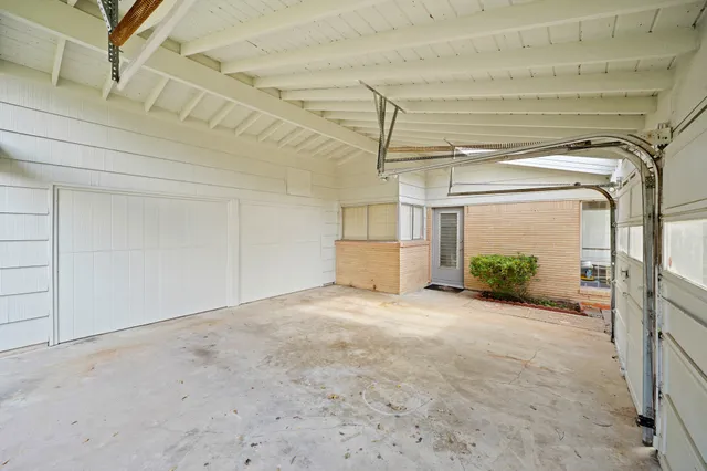 a view of a partially built entryway