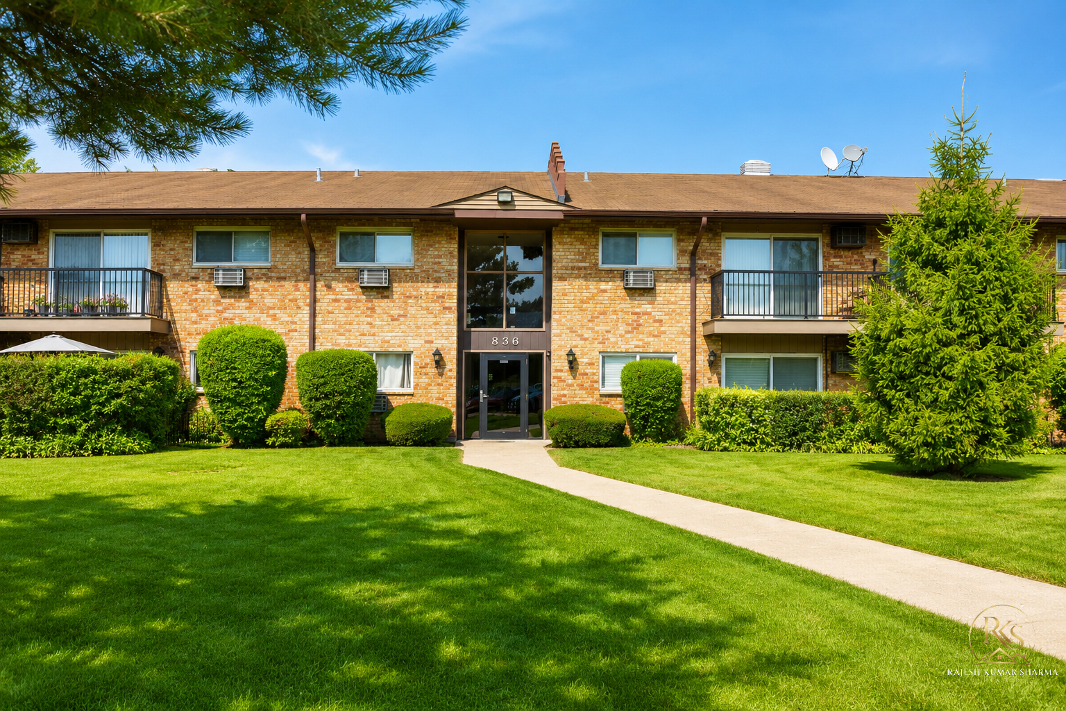 836 East Old Willow Road, Unit 213 Prospect Heights, IL 60070 - Photo 1 of 1