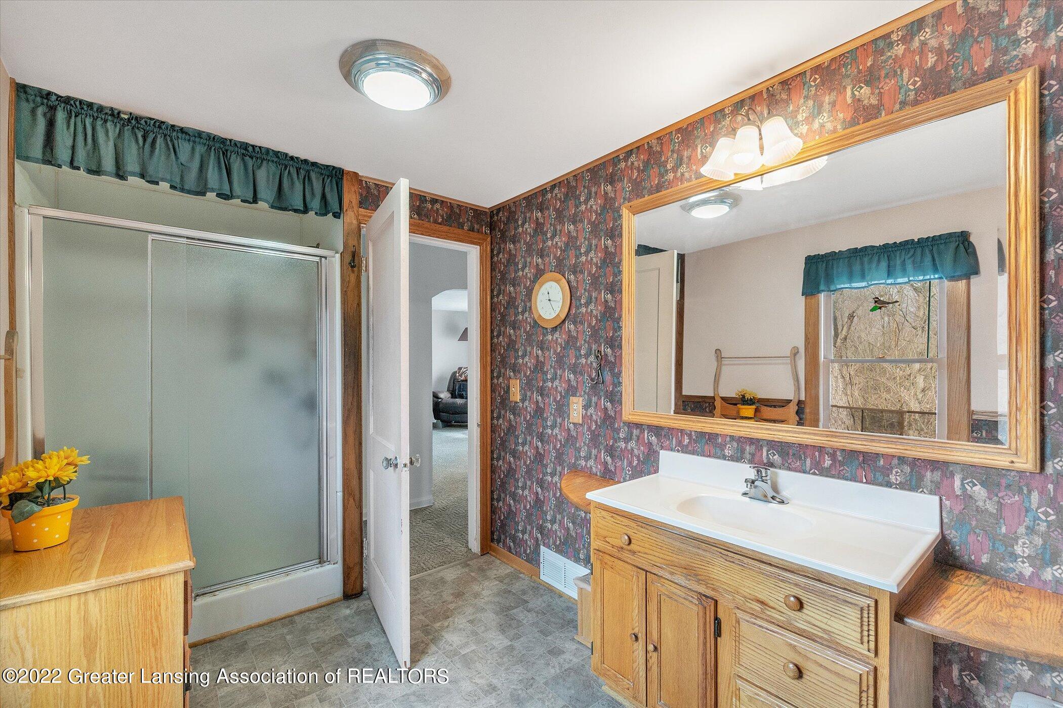 4610 Old Lansing Road Lansing, MI 48917 - Photo 25 of 43 25-4610-Old-Lansing-Rd-WindowStill-Real-