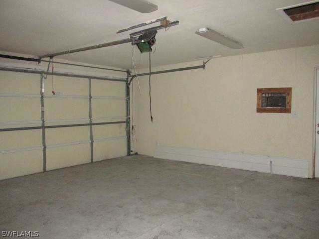 19185 Coconut Road Fort Myers, FL 33967 - Photo 8 of 13 a view of a garage
