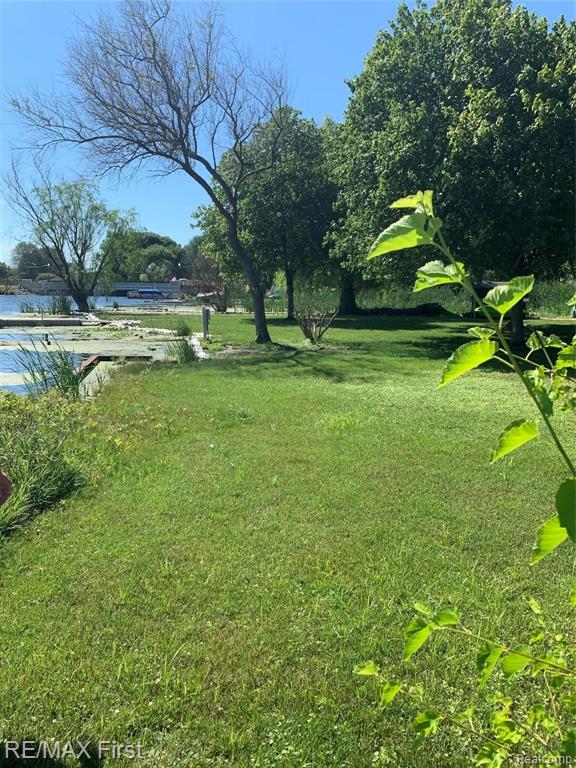 32975 Sutton Road Chesterfield, MI 48047 - Photo 6 of 28