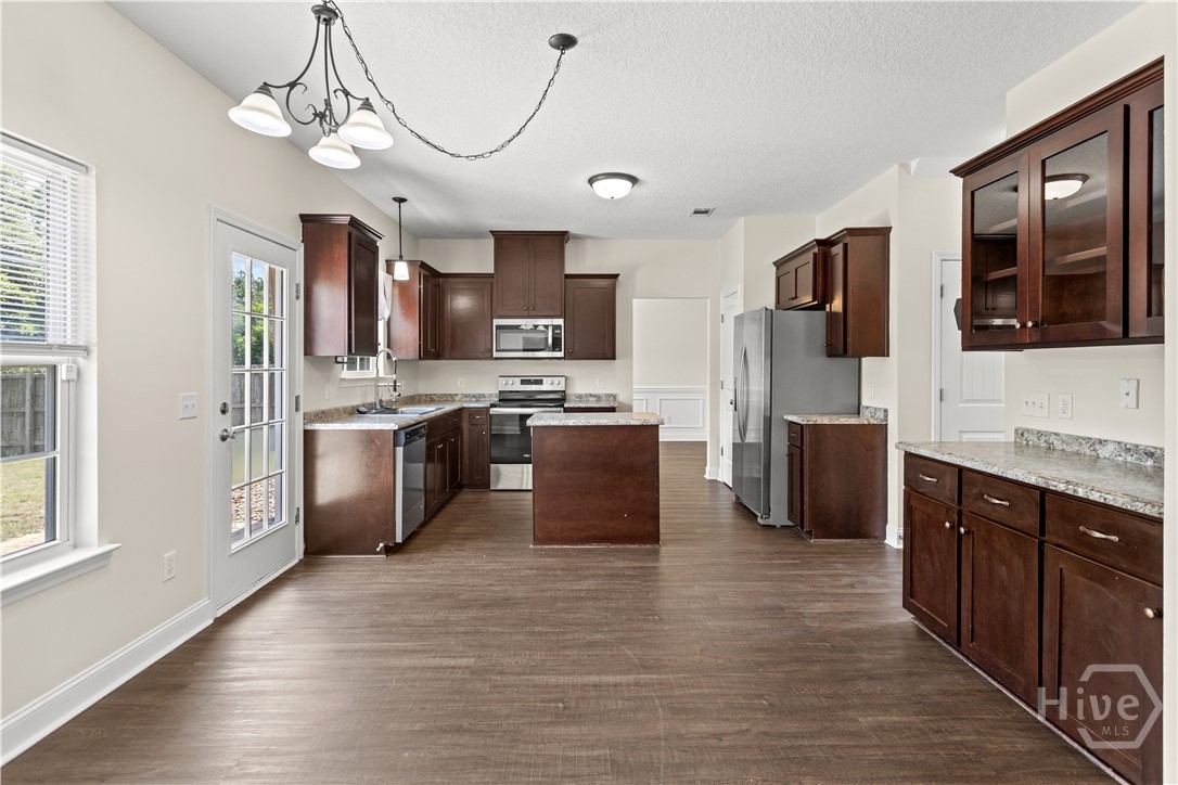 267 Alcott Circle Hinesville, GA 31313 - Photo 6 of 37