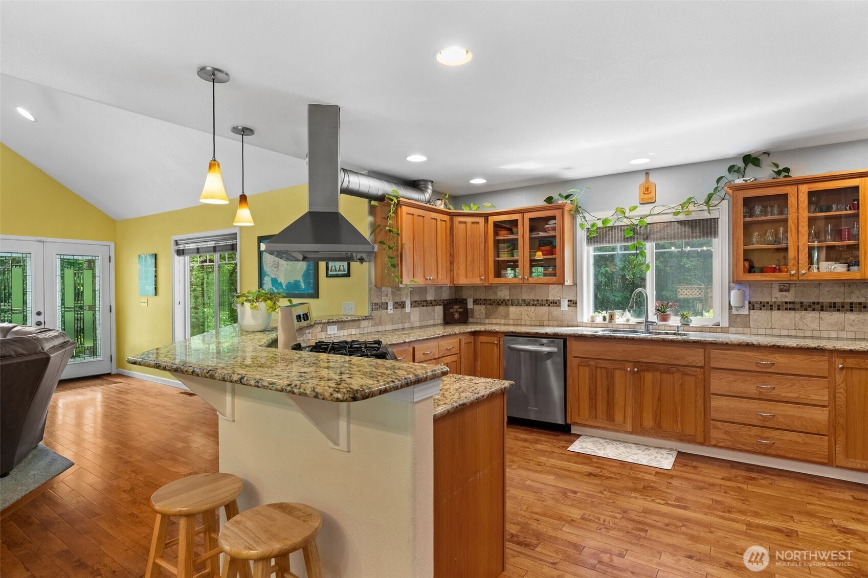 4443 Boston Harbor Road Northeast Olympia, WA 98506 - Photo 5 of 37