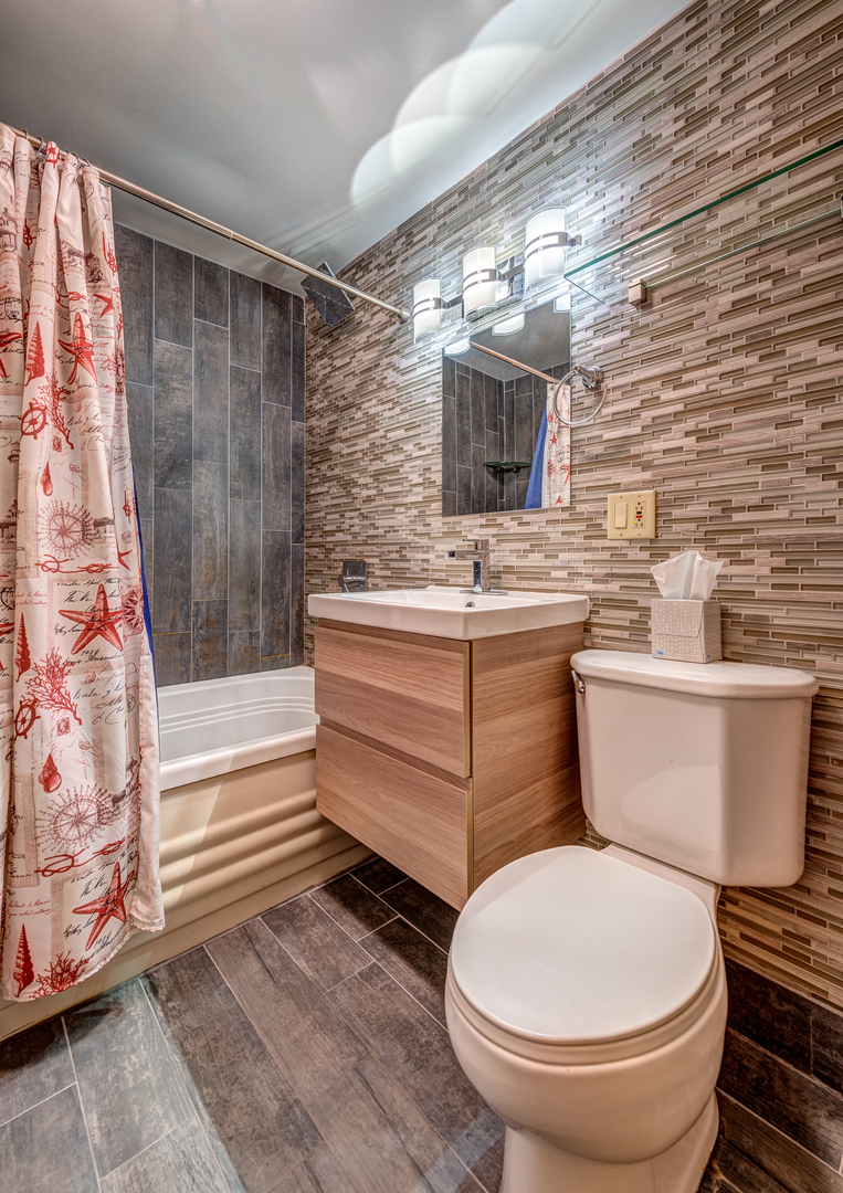4113 North Kenneth Avenue, Unit 1 Chicago, IL 60641 - Photo 8 of 8