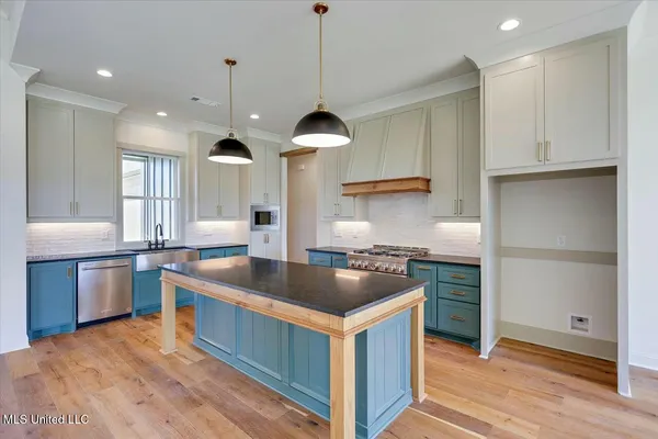 $594,900 | 227 Disciple Drive, Brandon, MS 39047