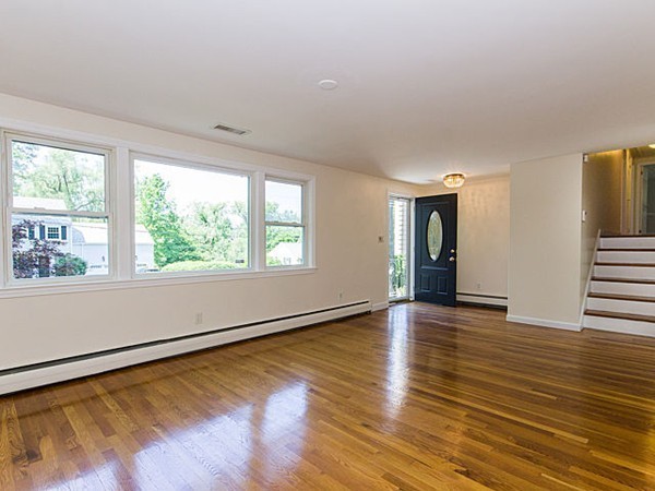 8 Plymouth Road Winchester, MA 01890 - Photo 8 of 25 Gallery Image 8