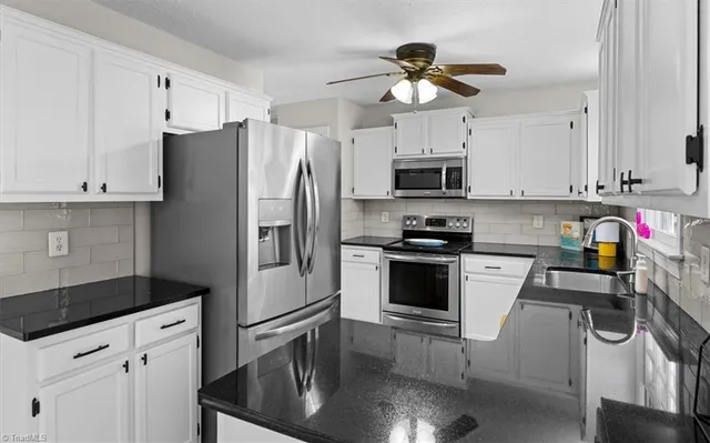 $400,000 | 3329 Cardinal Ridge Drive, Greensboro, NC 27410