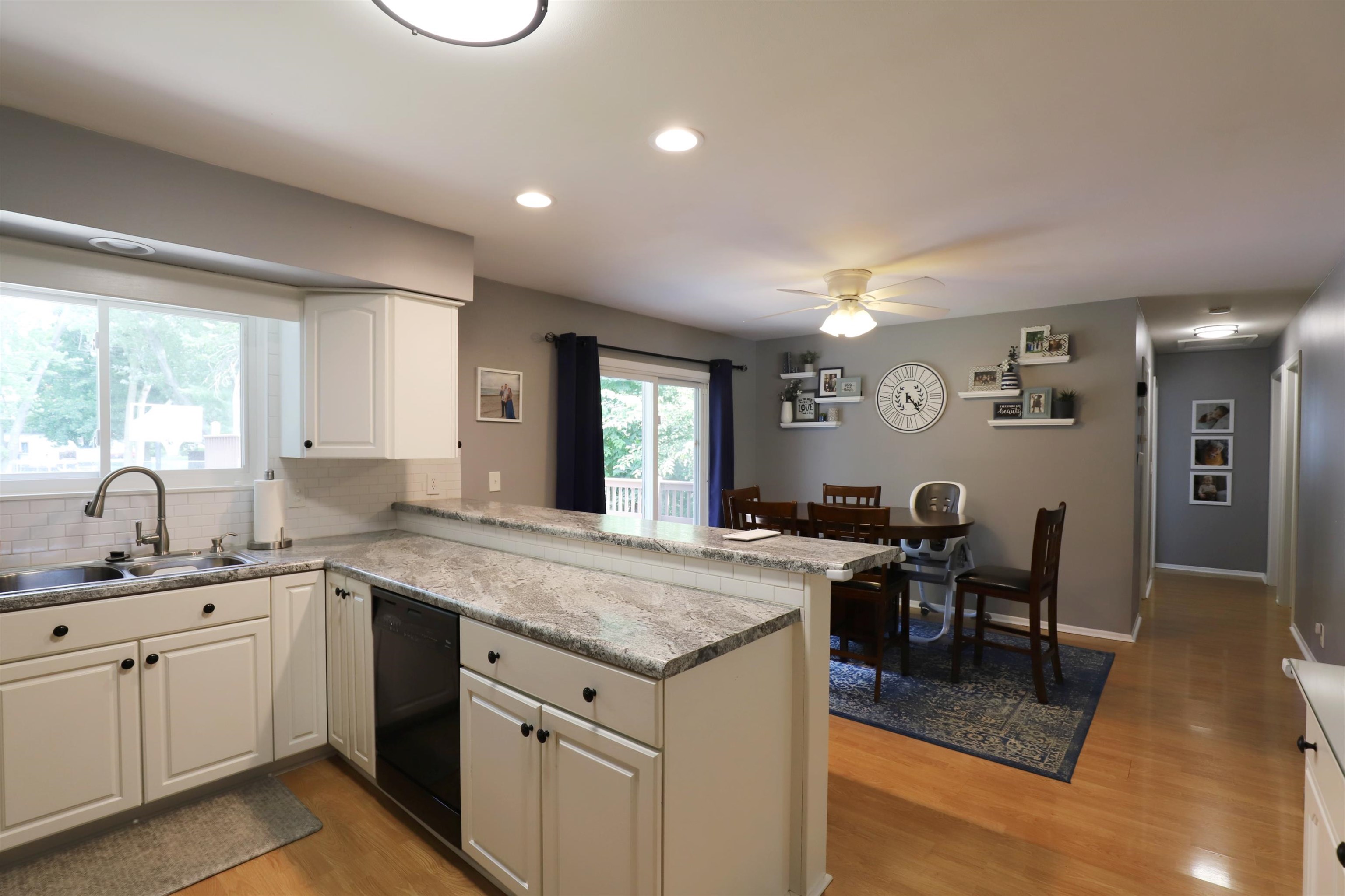 1029 Springview Drive Flushing, MI 48433 - Photo 14 of 34 50121520-13.JPG