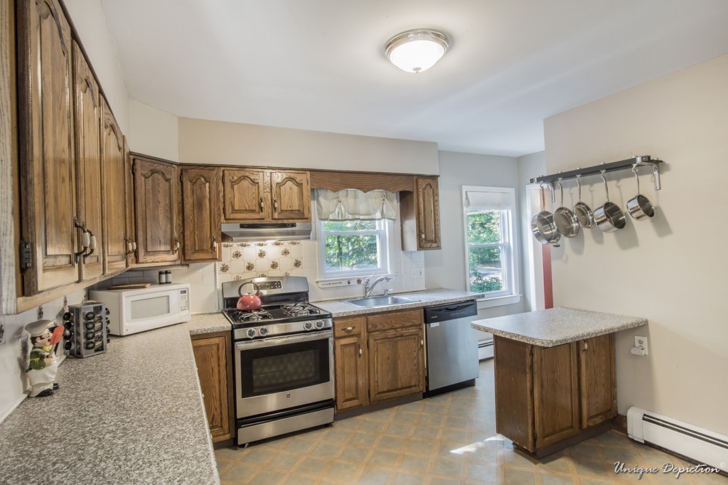 88 Salem Road Tewksbury, MA 01876 - Photo 8 of 29 Gallery Image 8