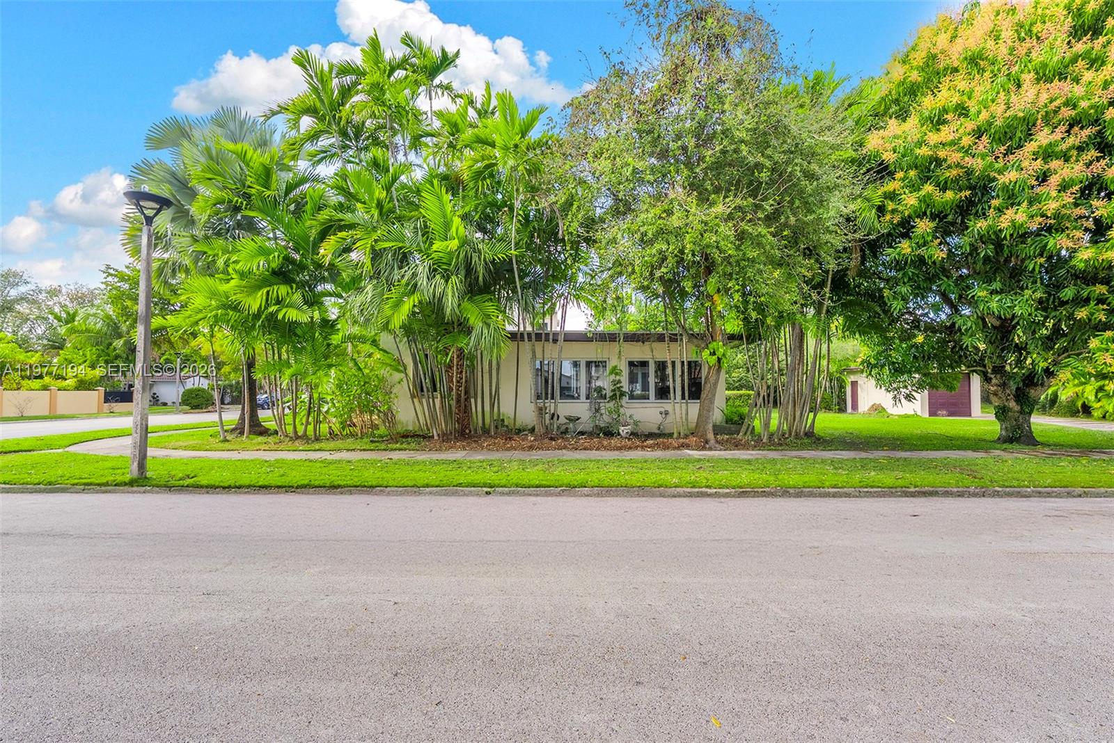 701 Southwest 27th Road Miami, FL 33129 - Photo 7 of 23 Gallery Image 7