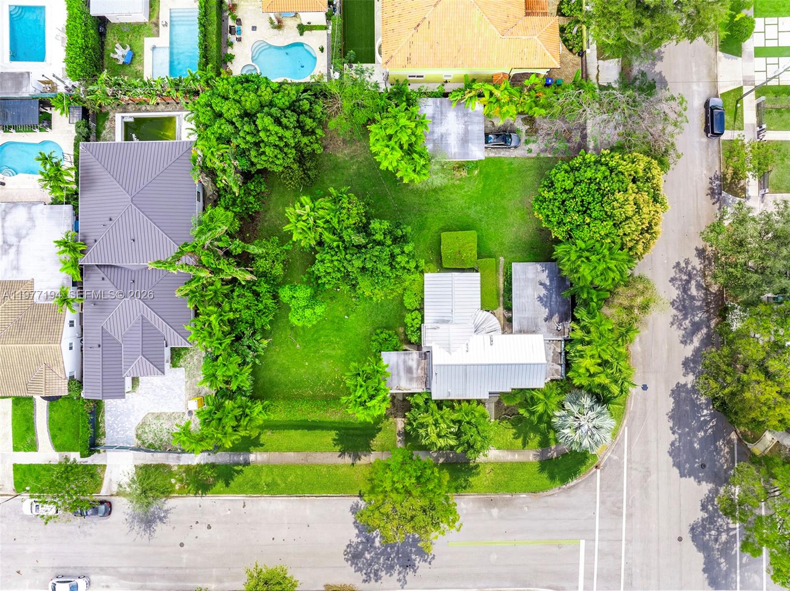 701 Southwest 27th Road Miami, FL 33129 - Photo 9 of 23 Gallery Image 9