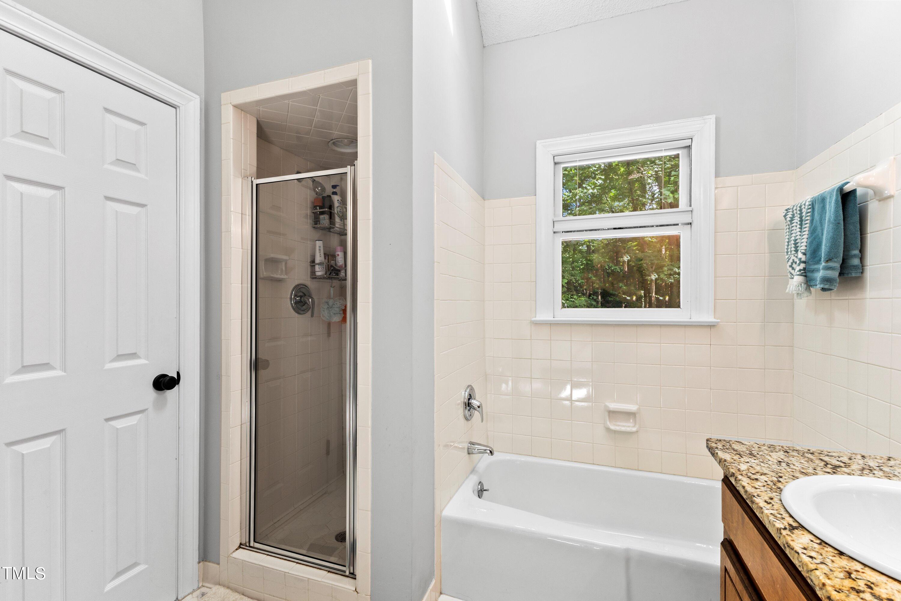 122 Canterfield Road Cary, NC 27513 - Photo 33 of 65 45-20240610122 Canterfield Rd056