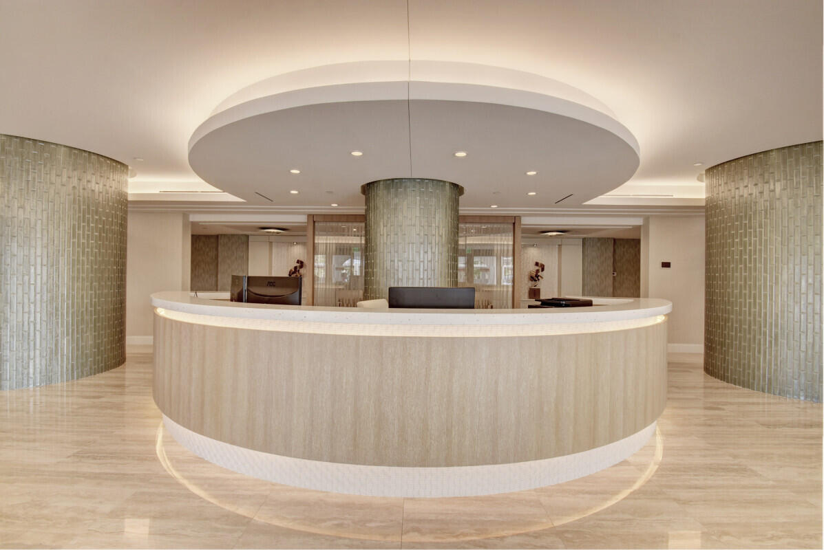 250 South Ocean Boulevard, Unit 11F Boca Raton, FL 33432 - Photo 24 of 45 a view of a living room and kitchen