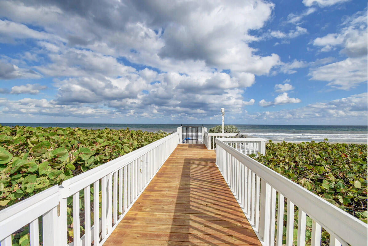 250 South Ocean Boulevard, Unit 11F Boca Raton, FL 33432 - Photo 28 of 45 a view of balcony with outdoor space