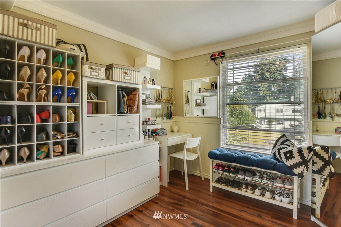 4414 Southeast 4th Street Renton, WA 98059 - Photo 12 of 22