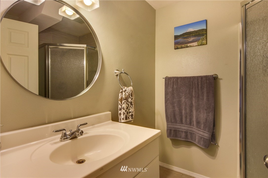 4414 Southeast 4th Street Renton, WA 98059 - Photo 16 of 22