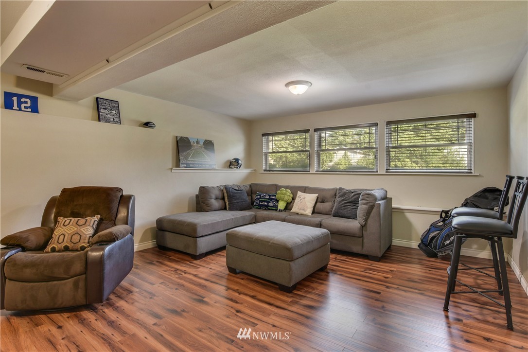 4414 Southeast 4th Street Renton, WA 98059 - Photo 17 of 22