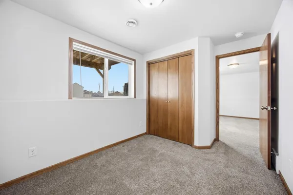 $289,000 | 975 30th Avenue West, West Fargo, ND 58078