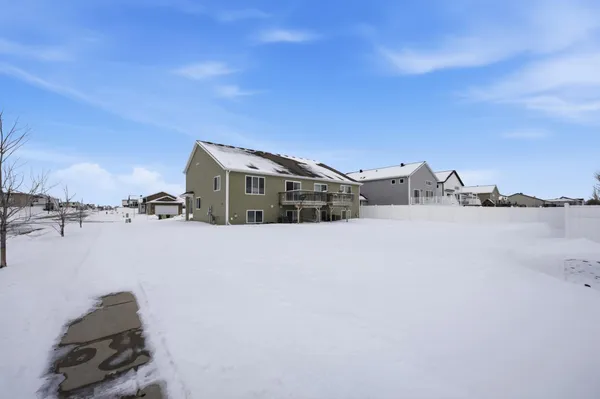 $289,000 | 975 30th Avenue West, West Fargo, ND 58078