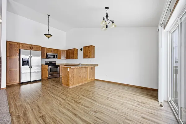 $289,000 | 975 30th Avenue West, West Fargo, ND 58078