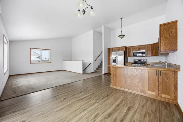 $289,000 | 975 30th Avenue West, West Fargo, ND 58078