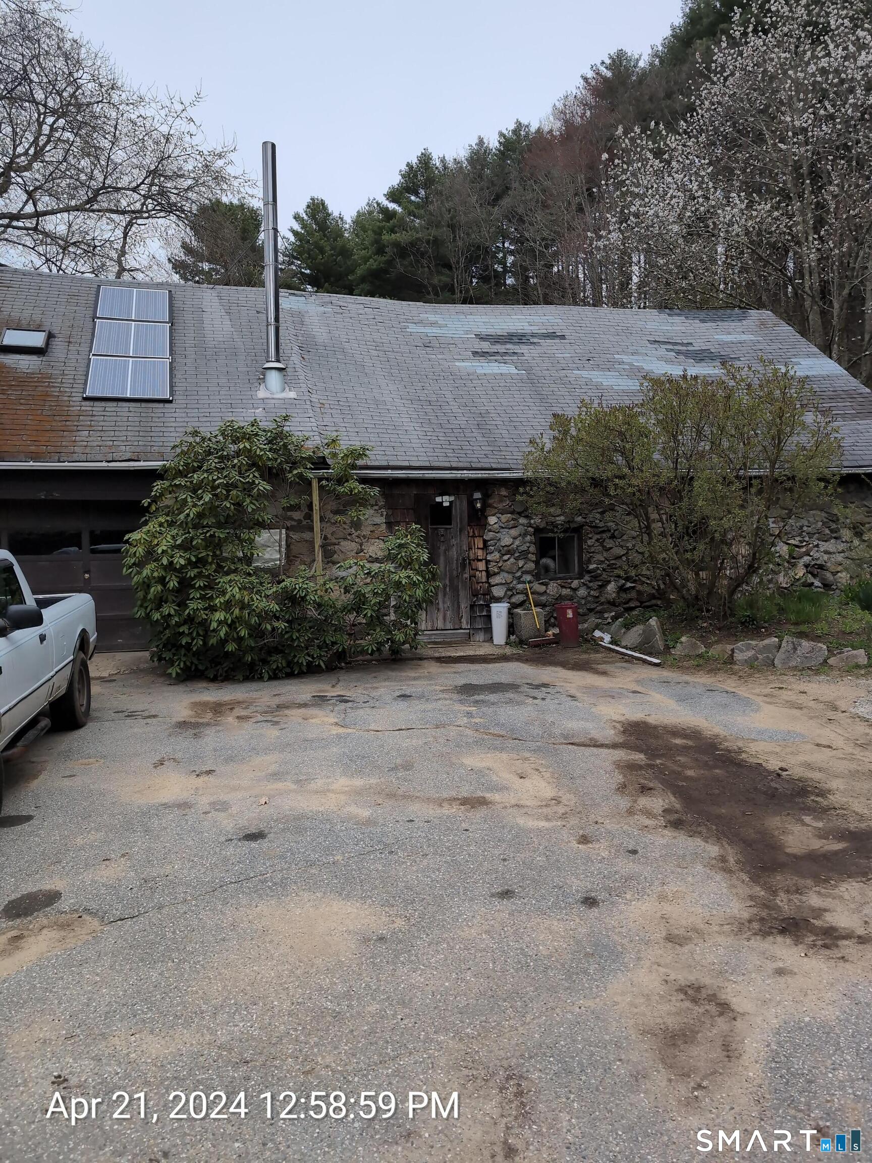 642 Old Hartford Road Colchester, CT 06415 - Photo 9 of 14