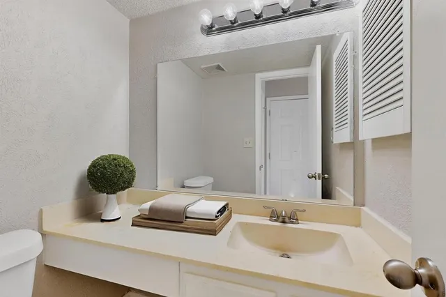 $132,000 | 11311 Audelia Road, Unit 165, Dallas, TX 75243