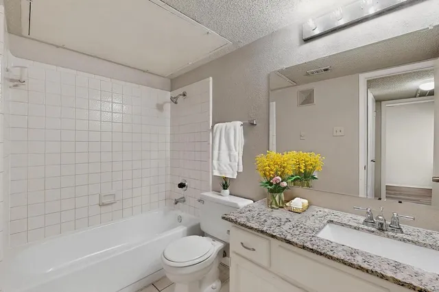 $132,000 | 11311 Audelia Road, Unit 165, Dallas, TX 75243