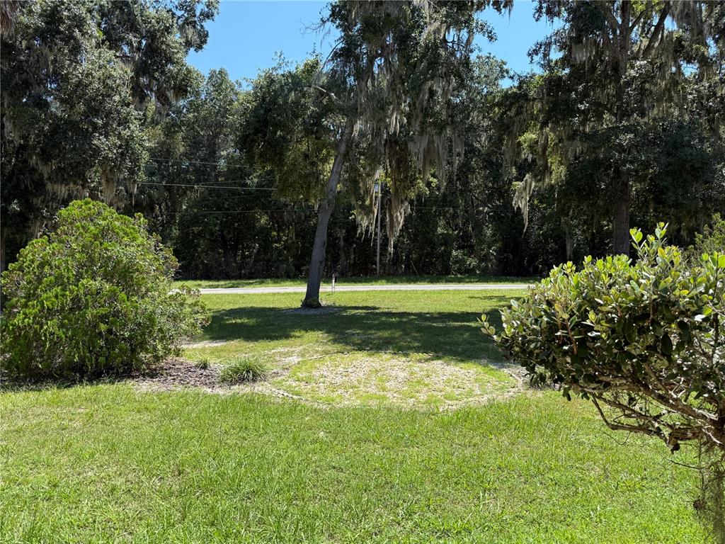 19260 Northwest 88th Avenue Road Reddick, FL 32686 - Photo 39 of 41 a view of a park
