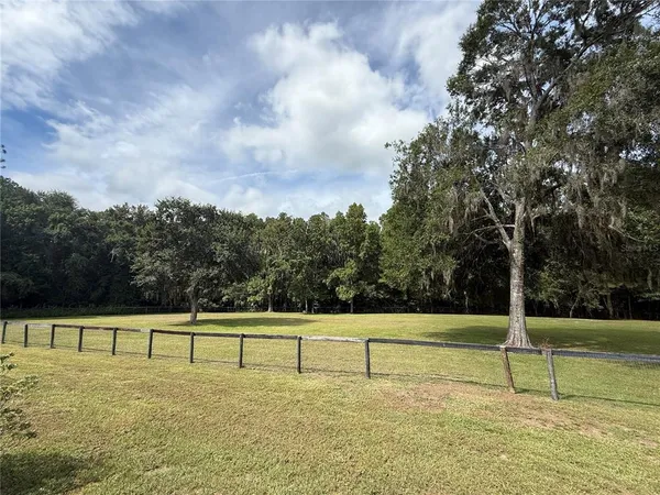 $494,000 | 19260 Northwest 88th Avenue Road, Reddick, FL 32686