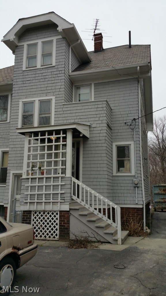 910 Dresden Road Cleveland Heights, OH 44112 - Photo 7 of 8 Gallery Image 7