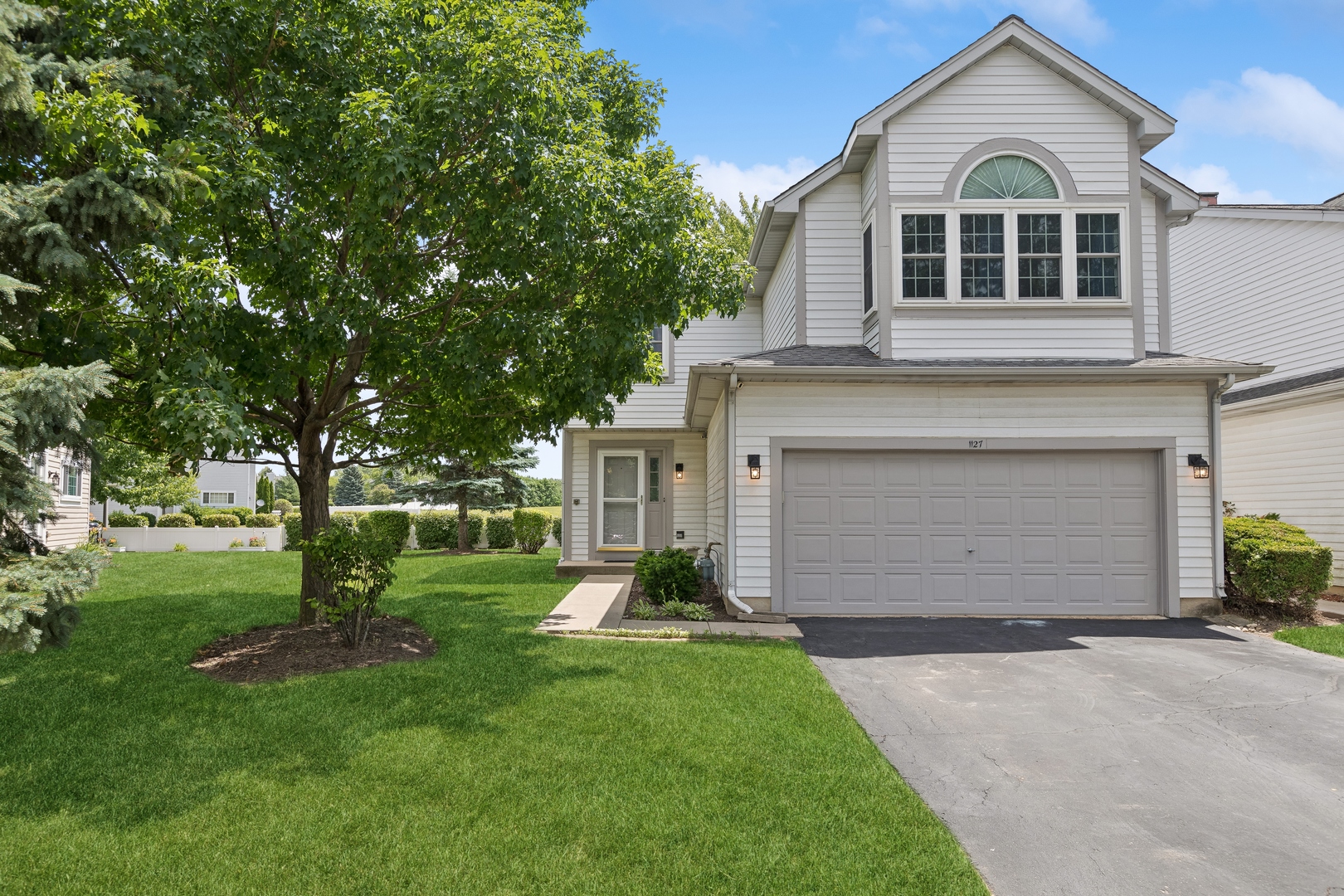 1127 Longford Road Bartlett, IL 60103 - Photo 1 of 23 Gallery Image 1