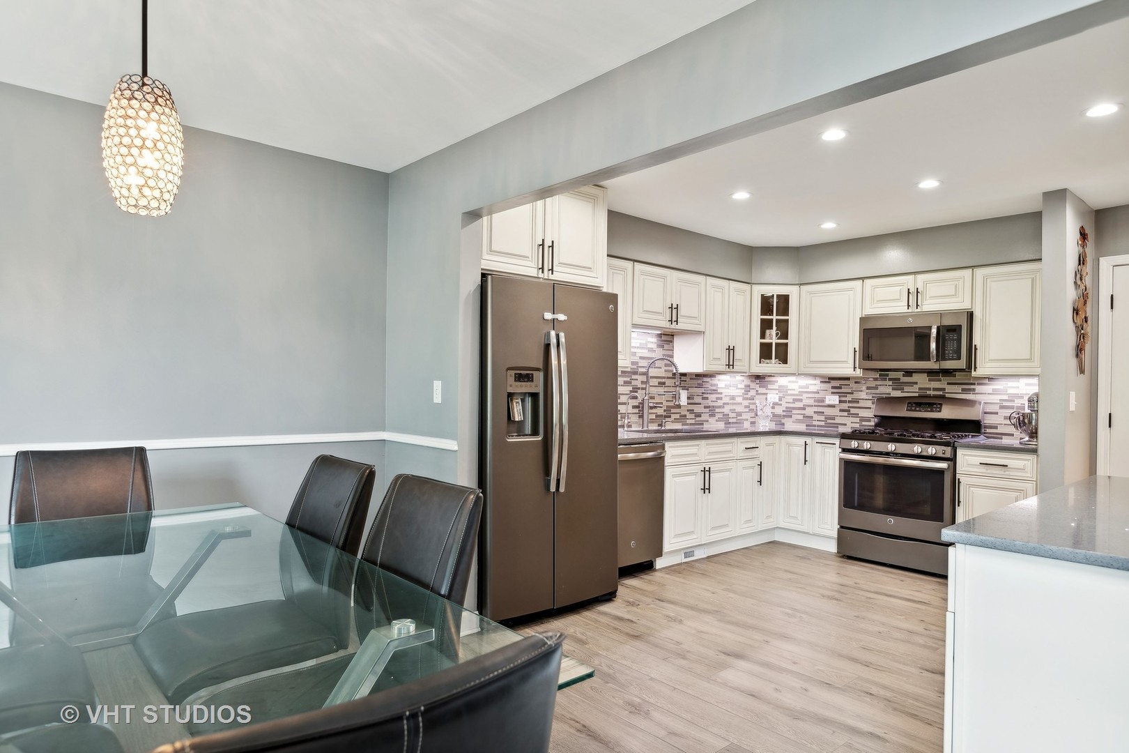 1127 Longford Road Bartlett, IL 60103 - Photo 8 of 23 Gallery Image 8